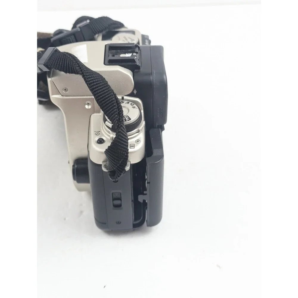 Canon EOS Elan II E 35mm SLR Film Camera Body Only Untested AS IS - Picture 9 of 12